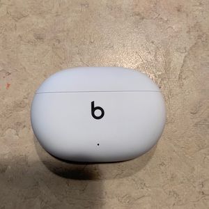 ‼️SOLD‼️Beats Studio Buds wireless